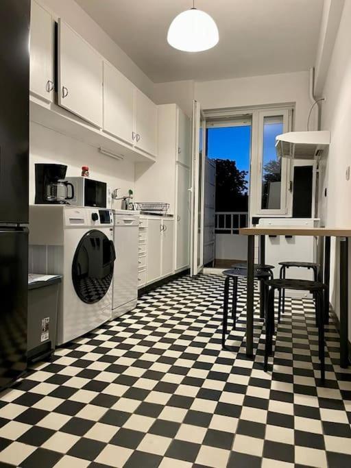 Spacious Apartment Next To Parc Du Cinquantenaire Βρυξέλλες Εξωτερικό φωτογραφία